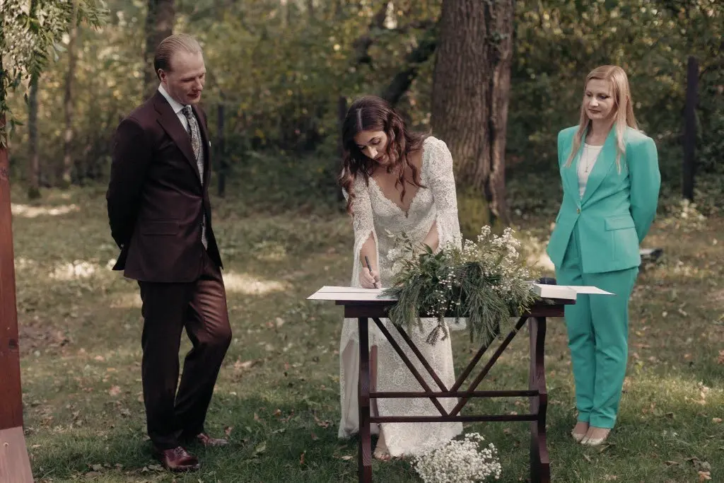 jakie dokumenty do ślubu, ślub w plenerze, czy można łączyć ślub humanistyczny ze ślubem cywilnym