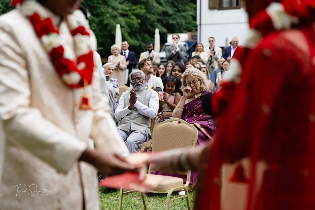 międzykulturowy ślub plenerowy, unikalne połączenie tradycji ślubnych