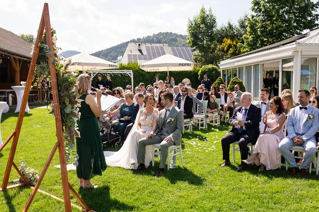 plenerowy ślub humanistyczny, przemowa mistrza ceremonii