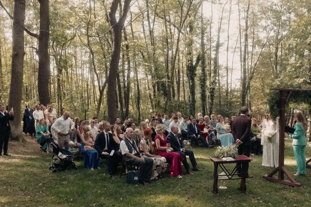 ślub w ogrodzie, ceremonia symboliczna jako alternatywa dla ślubu kościelnego